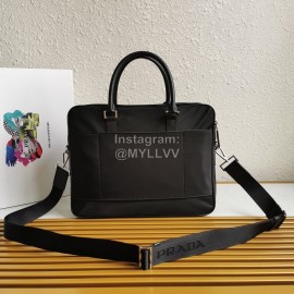 Prada Nylon Leather Exquisite Workmanship Business Briefcase For Men 2ve871