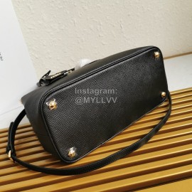 Prada Fine Leather Fashion Handbag Messenger Bag For Women Black 1ba232