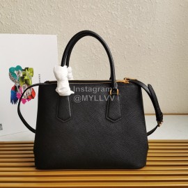 Prada Fine Leather Fashion Handbag Messenger Bag For Women Black 1ba232