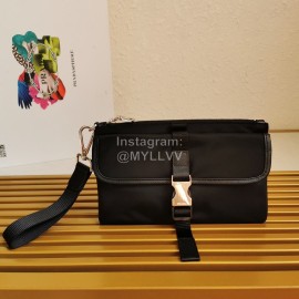 Prada New Nylon Drawing Hardware Leisure Handbag 2vh011