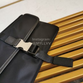 Prada New Nylon Drawing Hardware Leisure Handbag 2vh011