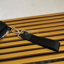 Prada New Nylon Drawing Hardware Leisure Handbag 2vh011