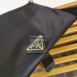 Prada New Nylon Drawing Hardware Leisure Handbag 2vh011