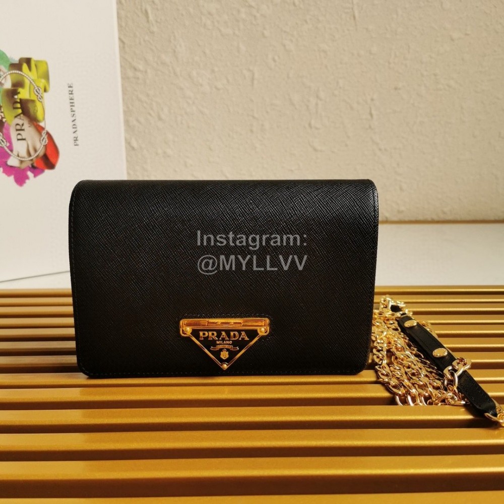 Prada Exquisite Detachable Chain Leather Fashion Bag For Women Black 1bp006