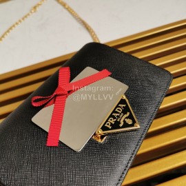 Prada Exquisite Detachable Chain Leather Fashion Bag For Women Black 1bp006