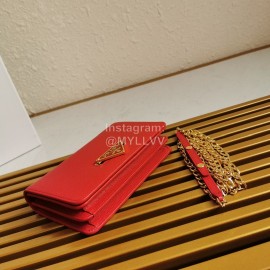 Prada Exquisite Detachable Chain Leather Fashion Bag For Women Red 1bp006