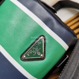 Prada Classic Imported Fabric Soft Calfskin Messenger Bag For Men Green 2vh043