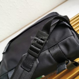 Prada Classic Imported Fabric Soft Calfskin Messenger Bag For Men Green 2vh043