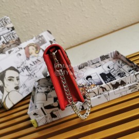 Prada New Fashion V-Shaped Flap Messenger Bag Chain Bag For Women Red 1dh044