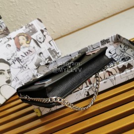 Prada New Fashion V-Shaped Flap Messenger Bag Chain Bag For Women Black 1dh044