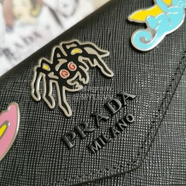 Prada New Fashion V-Shaped Flap Messenger Bag Chain Bag For Women Black 1dh044