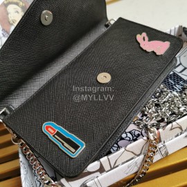 Prada New Fashion V-Shaped Flap Messenger Bag Chain Bag For Women Black 1dh044