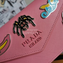 Prada New Fashion V-Shaped Flap Messenger Bag Chain Bag For Women Pink 1dh044