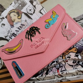 Prada New Fashion V-Shaped Flap Messenger Bag Chain Bag For Women Pink 1dh044