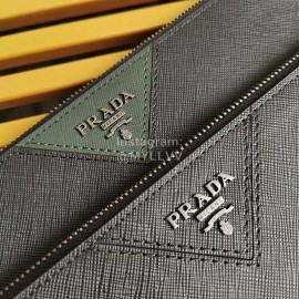 Prada Classic Black Cross Grain Cowhide Exquisite Handbag For Men 2ng05v