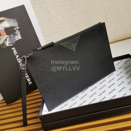 Prada Classic Black Cross Grain Cowhide Exquisite Handbag For Men 2ng05v