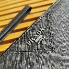 Prada Black Classic Cross Grain Cowhide Exquisite Handbag For Men 2ng05v