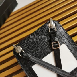 Prada Cute Printing Exquisite Messenger Mobile Phone Bag 2zh068