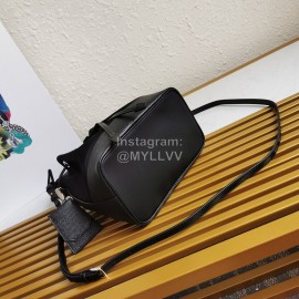 Prada Black Nylon Drawstring Bucket Bag For Women 1be055