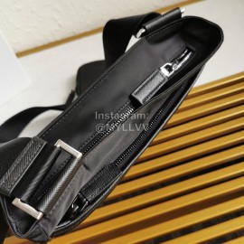 Prada New Three In One Leisure Bag Commuter Bag For Men 2vh110