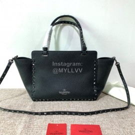 Valentino Small Horizontal Elk Grain Cow Leather Shopping Bag Black 0037a