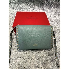 Valentino Fashion Leather Flip Messenger Bag Green 0181