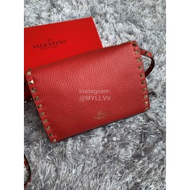 Valentino Fashion Leather Flip Messenger Bag Red 0181