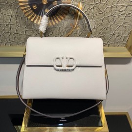 Valentino Fashion Leather Buckle Cowhide Commuter Bag White 0082