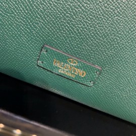 Valentino Fashion Leather Buckle Cowhide Commuter Bag Green 0082