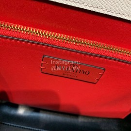 Valentino Fashion Leather Buckle Commuter Bag White 0082