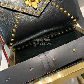 Valentino Fashionable Autumn Winter Leather Bag Black 0056