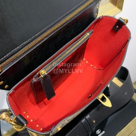 Valentino Fashionable Autumn Winter Leather Bag Black 0056