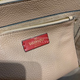 Valentino Fashionable Autumn Winter Leather Bag Pink 0056