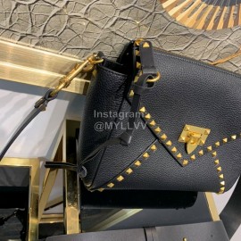 Valentino Fashionable Autumn Winter Leather Bag 0056