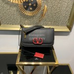 Valentino Large Snake Chain Messenger Bag Black 0006l