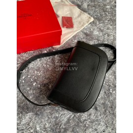 Valentino Large Plain Black Messenger Bag 0109l