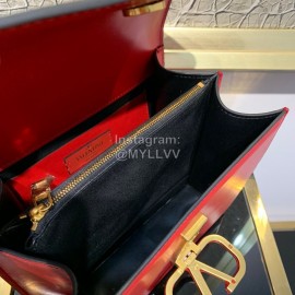 Valentino Large V-Button Retro Shoulder Bag Red 0074l