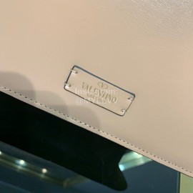 Valentino Large V-Button Retro Shoulder Bag Pink 0074l