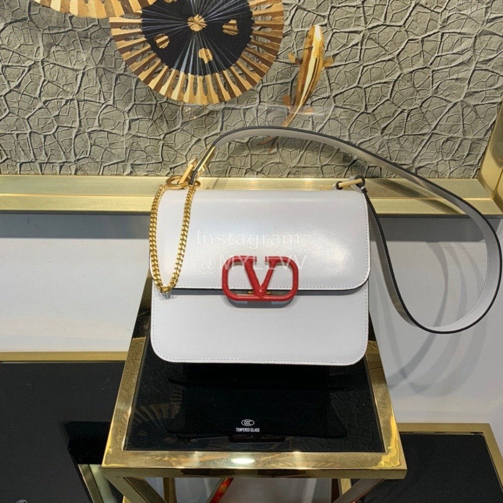 Valentino Large V-Button Retro Shoulder Bag White 0074l