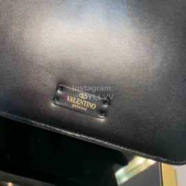 Valentino Large V-Button Retro Shoulder Bag Black 0074l