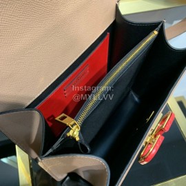 Valentino Large Palmprint V-Button Retro Shoulder Bag Pink 0074l