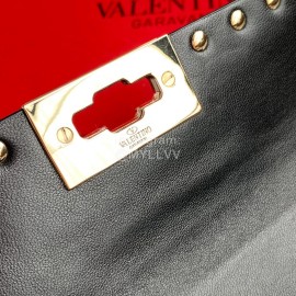 Valentino Fashion Small Chain Bag Black 0123b