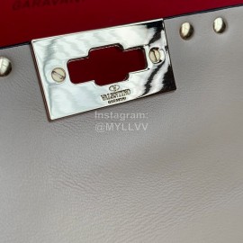 Valentino Fashion Small Chain Bag Beige 0123b