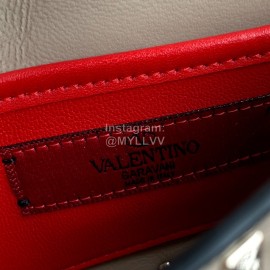 Valentino Fashion Small Chain Bag Beige 0123b