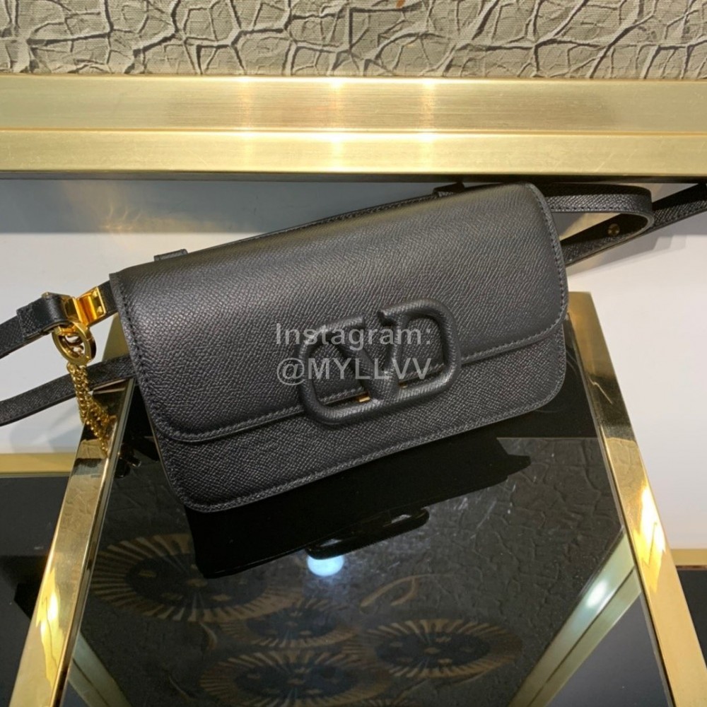 Valentino Fashion Leather Waist Bag Messenger Bag Black 0075