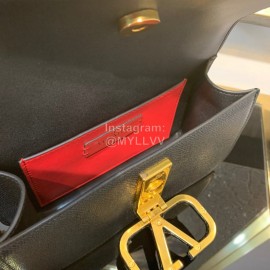 Valentino Fashion Leather Waist Bag Messenger Bag Black 0075