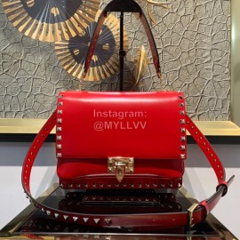 Valentino Fashion Flip Crossbody Bag Red 1043