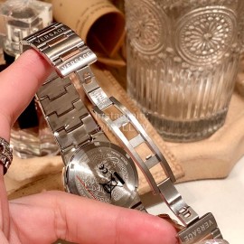 Versace Greca Logo Quartz Watch For Women Rose Gold