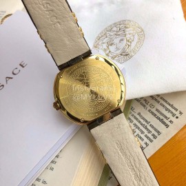 Versace 40mm Dial Sapphire Glass Watch For Men And Women