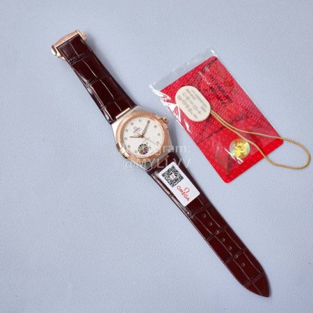 Omega Leather Strap 39mm White Dial Watch